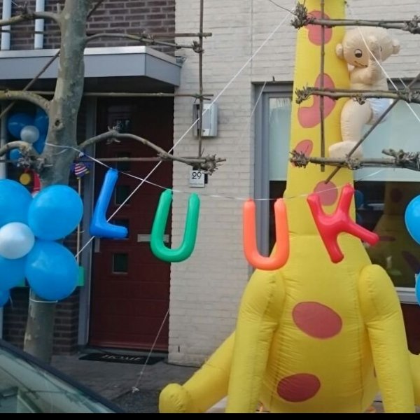 Inflatable letters & cijfers (te koop)