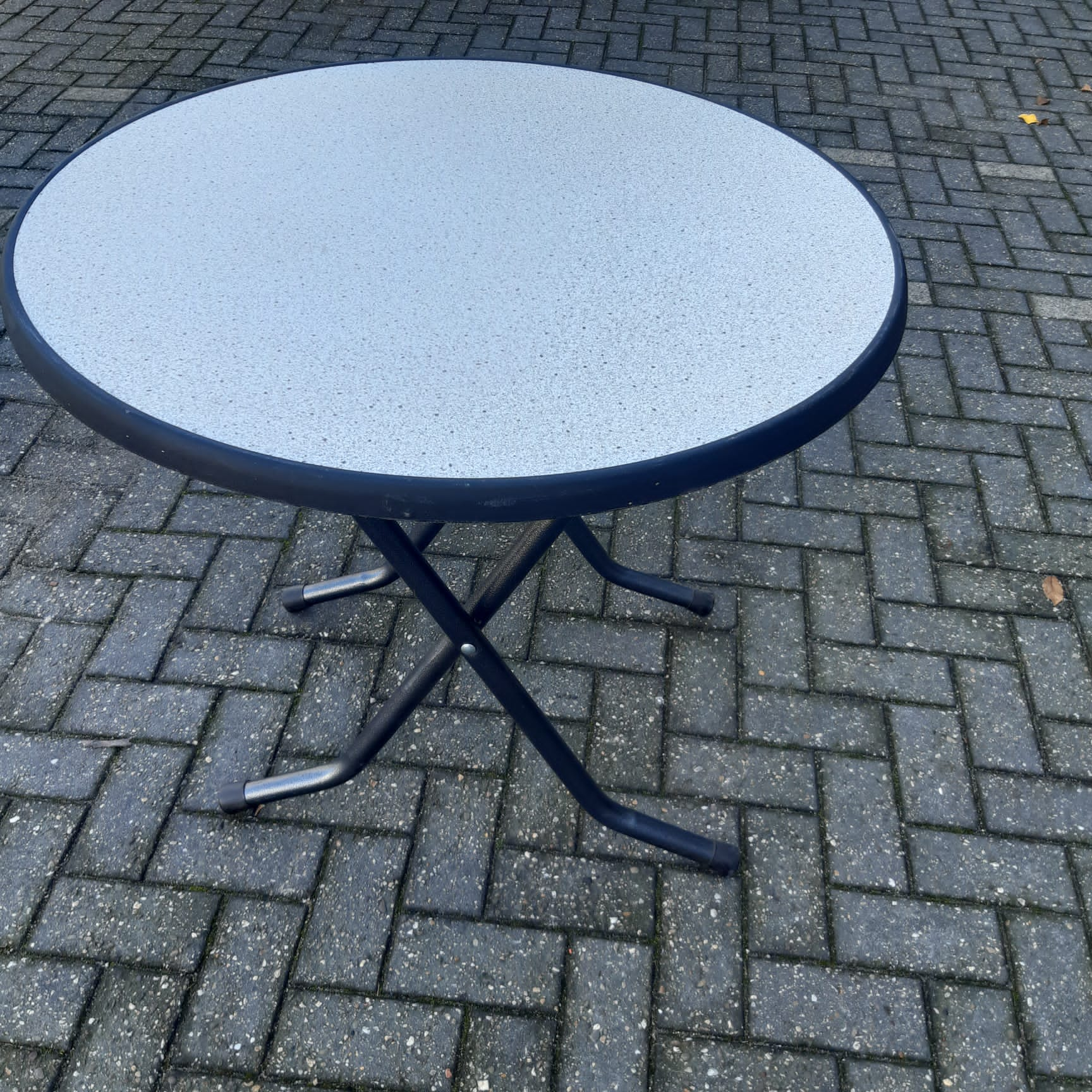 Ronde (lage) tafel